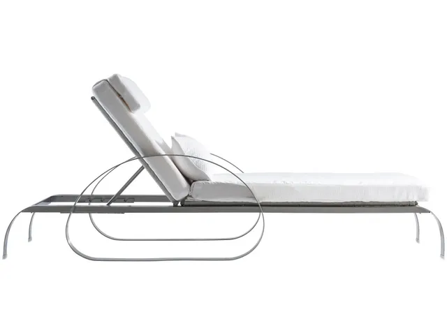 Malibu Outdoor Chaise