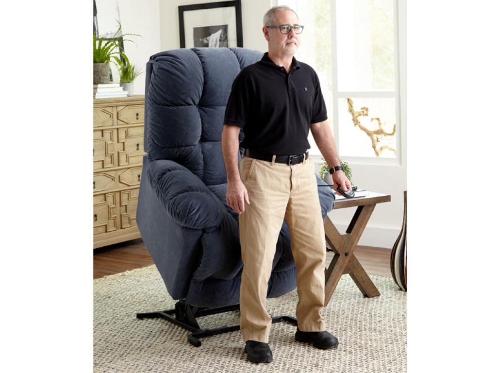 Brosmer Lift Recliner - image 6