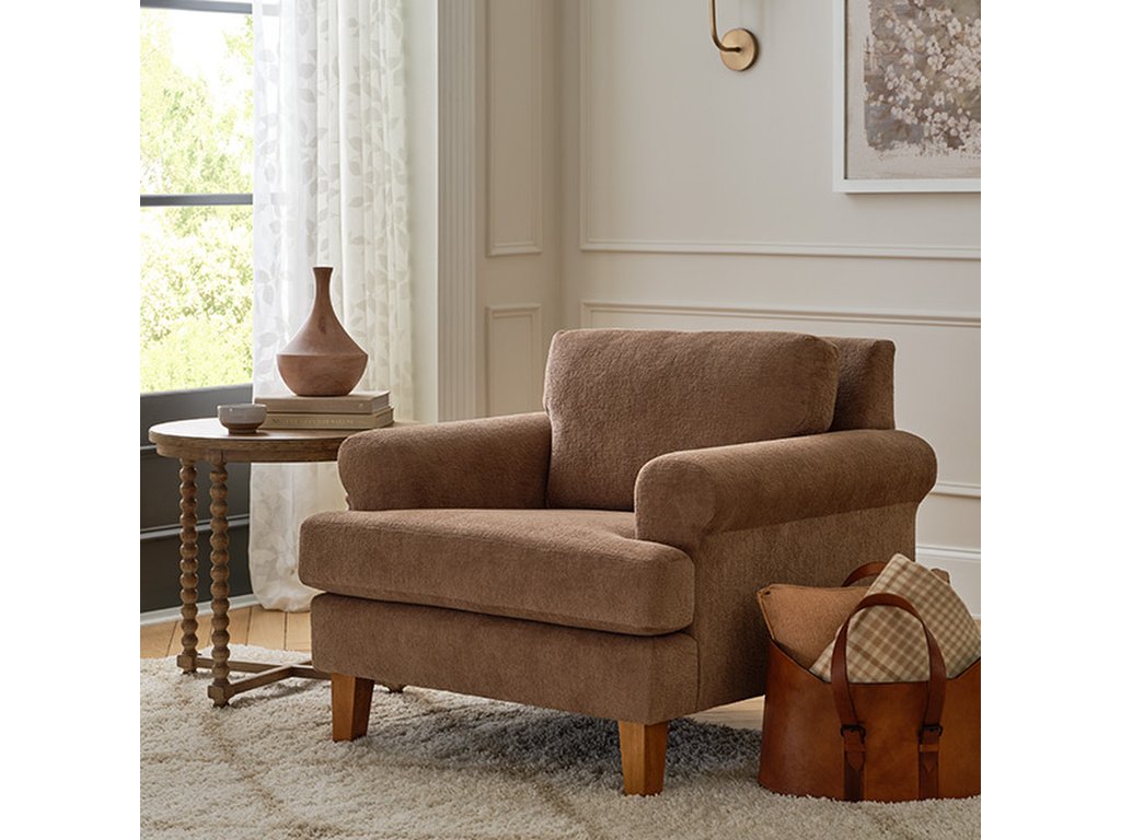 Lumira Transitionally-styled Club Chair - image 7
