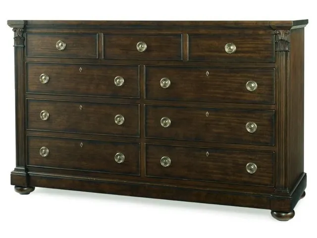 Chelsea Club Sloane Dresser - Cognac