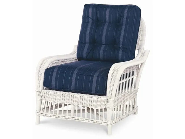 Mainland Wicker Lounge Chair With Button Back