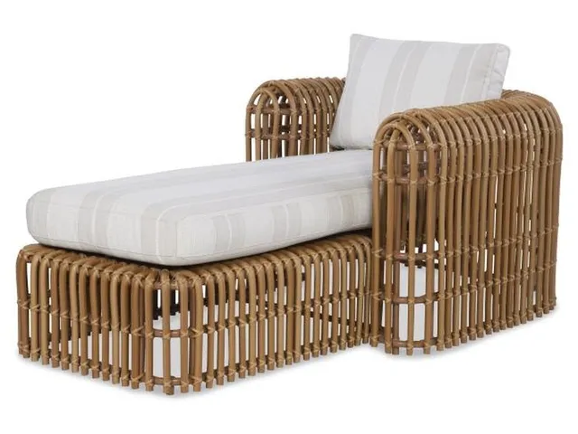 Gio Outdoor Right Arm Facing Chaise