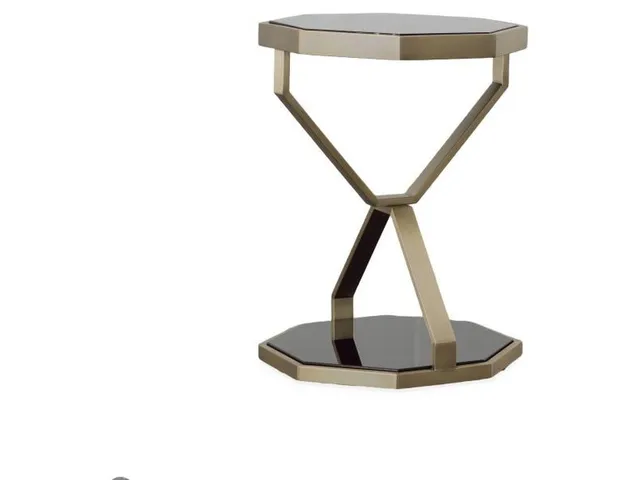 Compositions Drinks Table