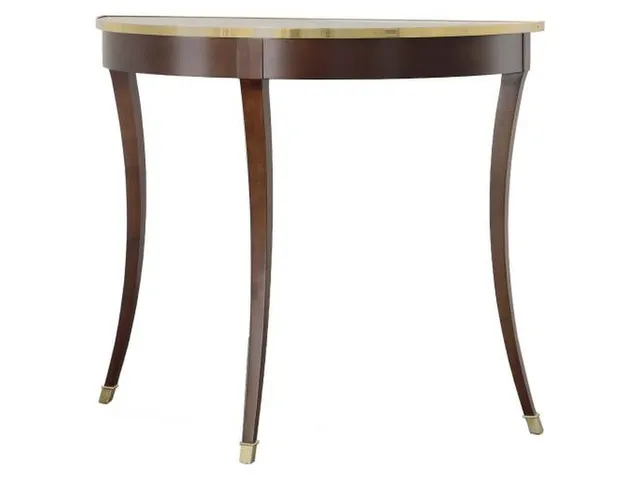 Details Demilune Console
