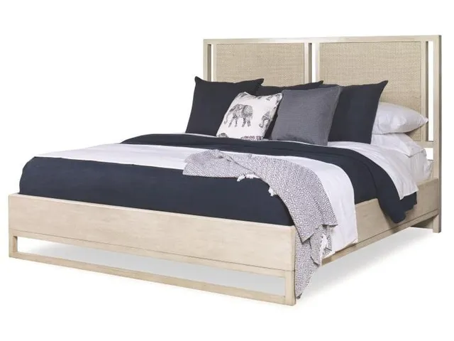 Chatham Bed-Queen-Peninsula