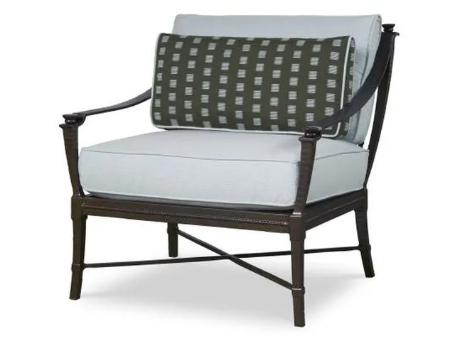 Andalusia Metal Back Royal Lounge Chair