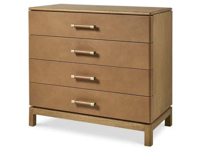 Nicolo Chest