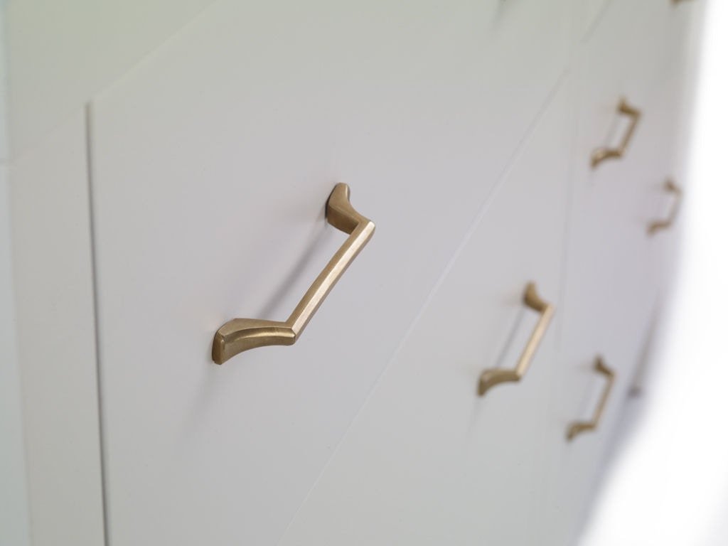 Impressions Dresser - image 3