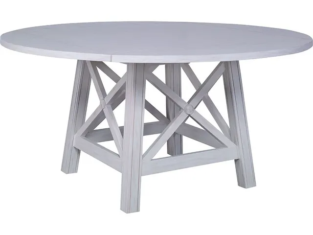 Boxwood Square to Round Table