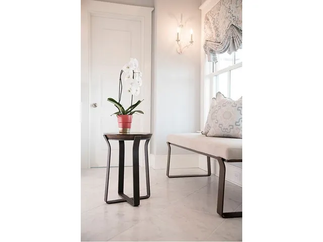 Beaufort Drink Table