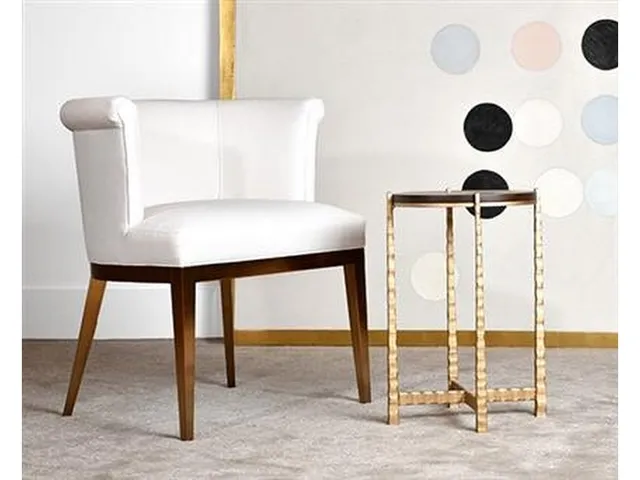Nash Round Drink Table