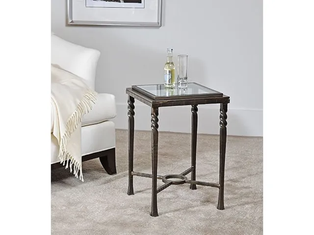 Omega Drink Table