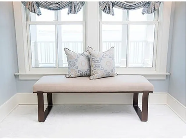 Beaufort Bench - Alternative View