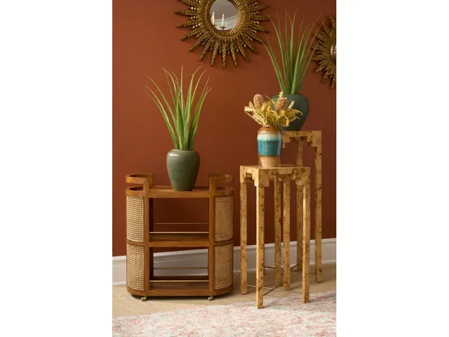 Falls Pedestal (Sm)
