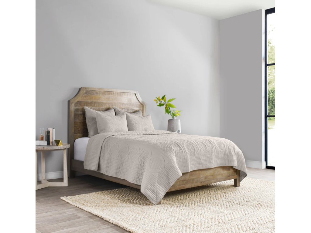 Anessa Quilt Collection - Taupe - main image