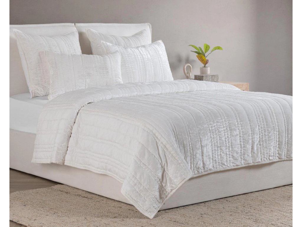 Seville Quilt Collection - Ivory - main image