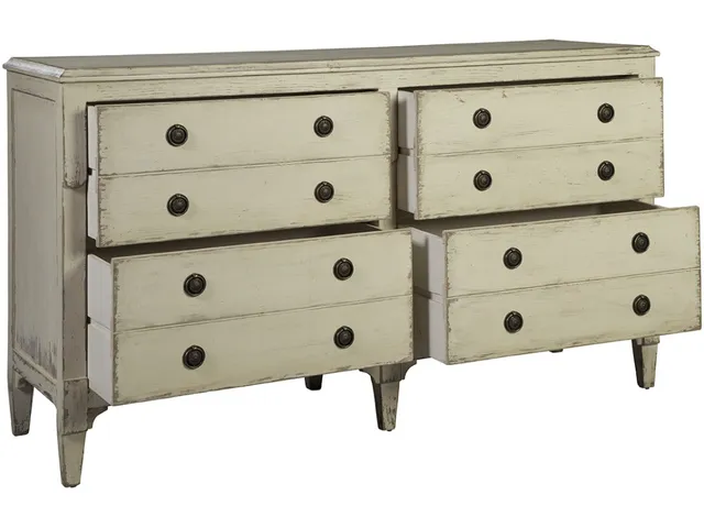 Brookside Chest