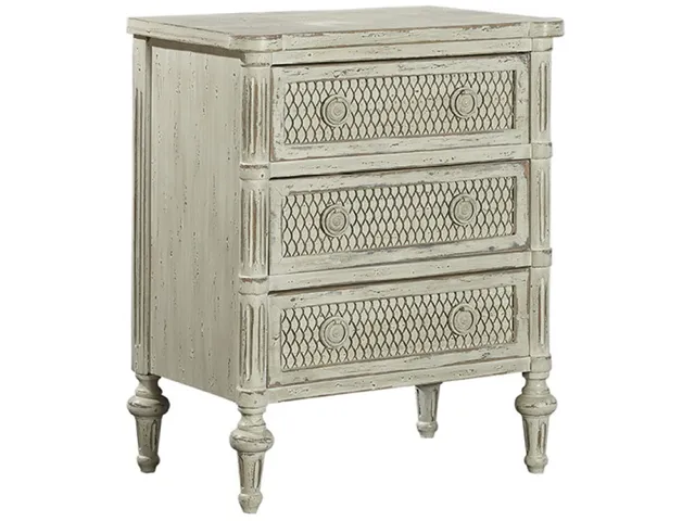 Small Field Chest