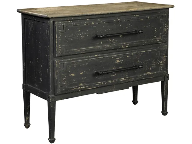 Brockton Chest