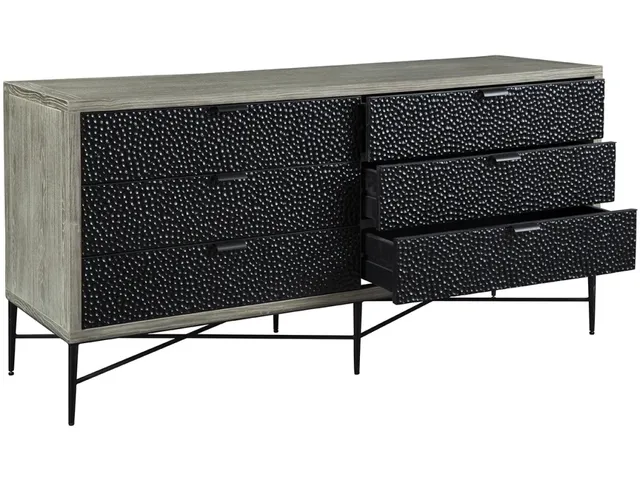 Zelinski Large Chest - Alternative View