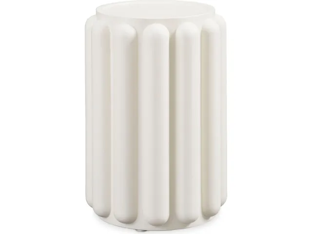 Daisy Round Accent Table