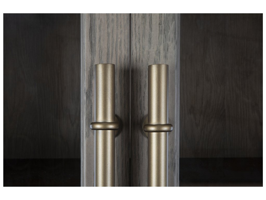 Cabinets - image 2