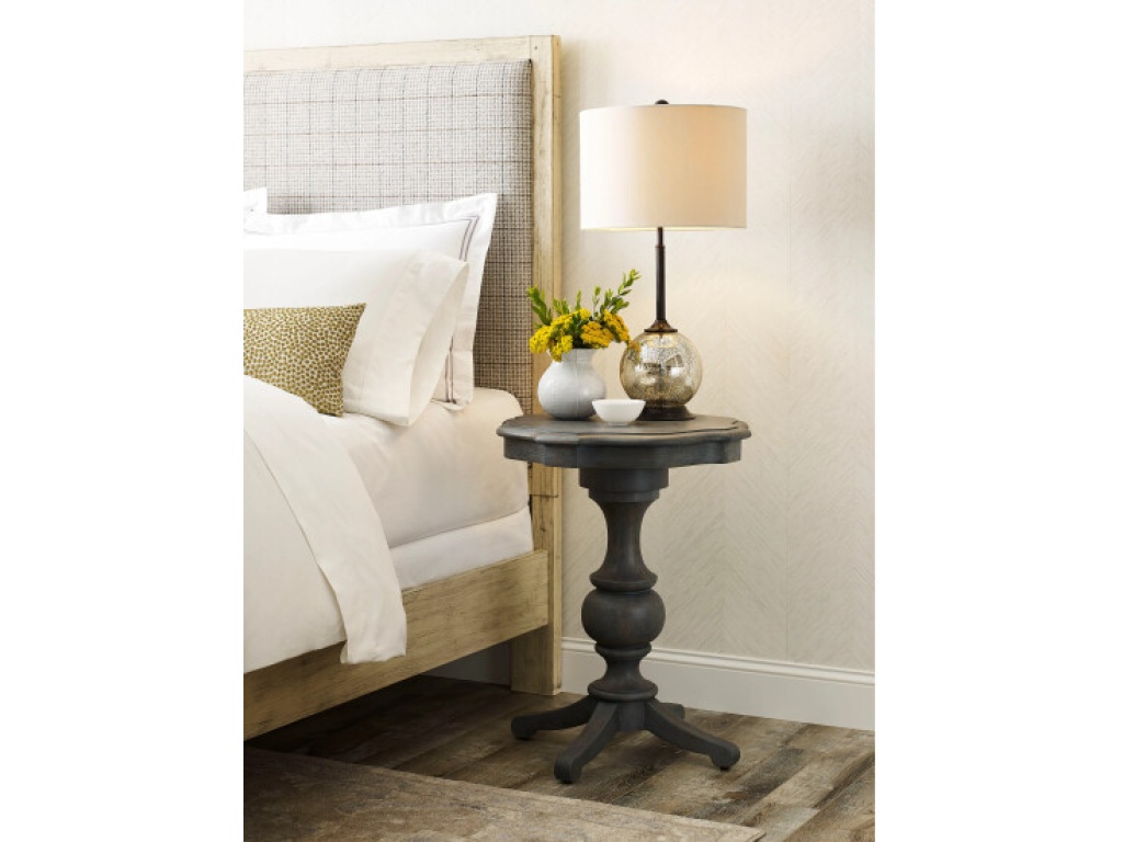 Haisley Accent Table - image 1