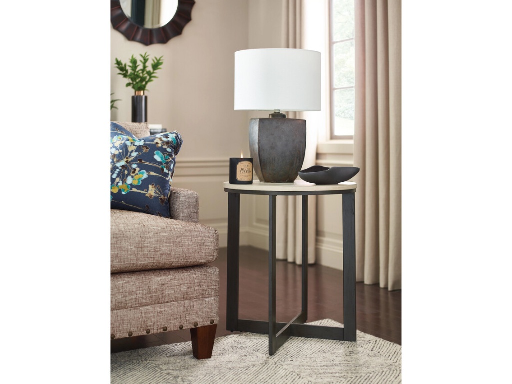 Round End Tablee - image 1