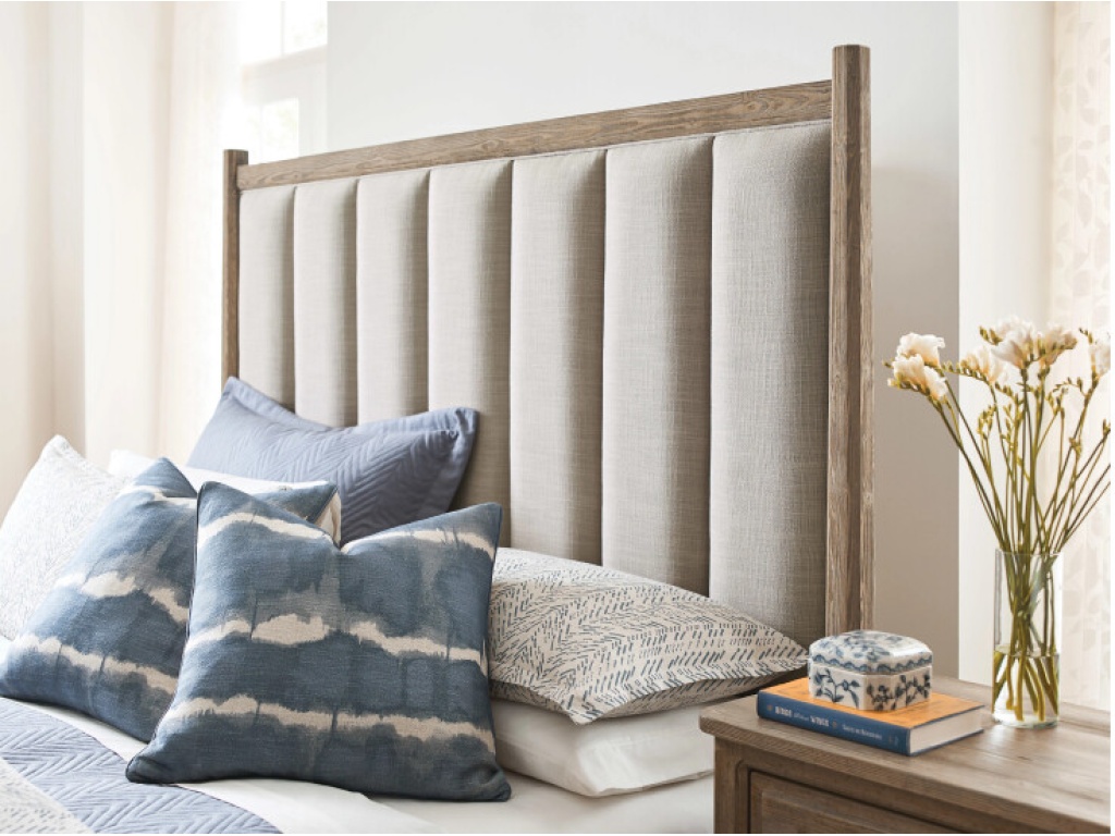 Oakmont Queen Uph Panel Bed Complete - image 2