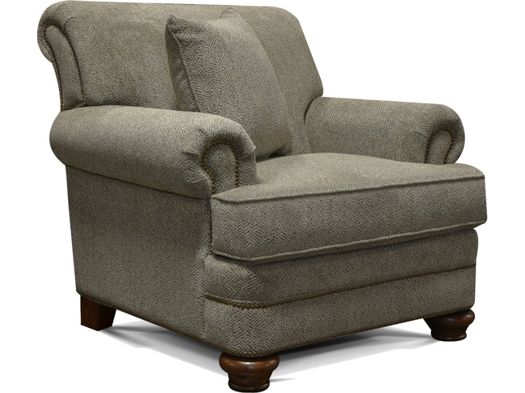 Reed Chair with Nails - main image