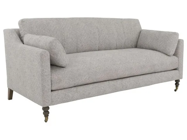 70 Demi Sofa 