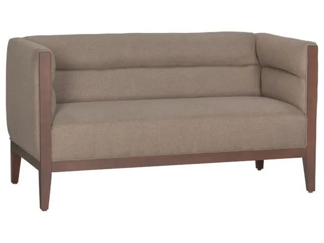 Dyson Loveseat 