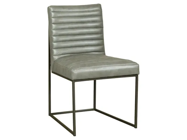 Uma Side Chair 
