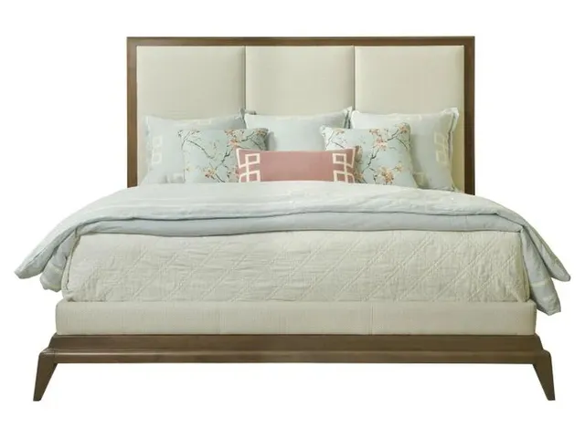 Shelby Queen Bed  - Alternative View