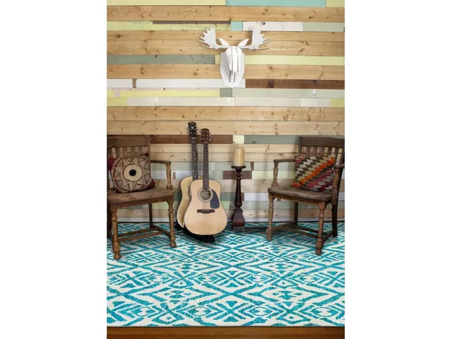 Sattika Transitional Geometric, Blue/Ivory, 2' x 3' Accent Rug - Alternative View