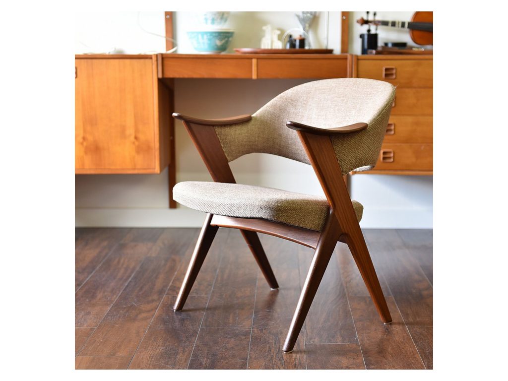 Blinken Arm Chair, alternate view 3