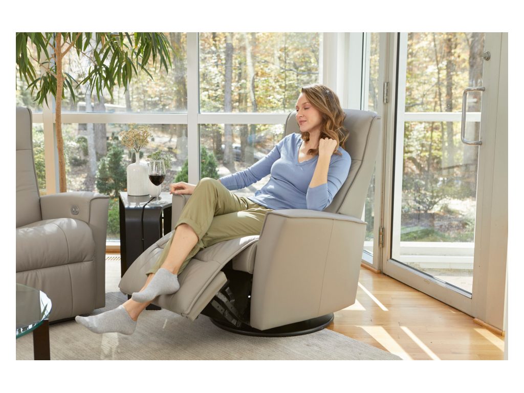 Harstad Recliner, alternate view 3