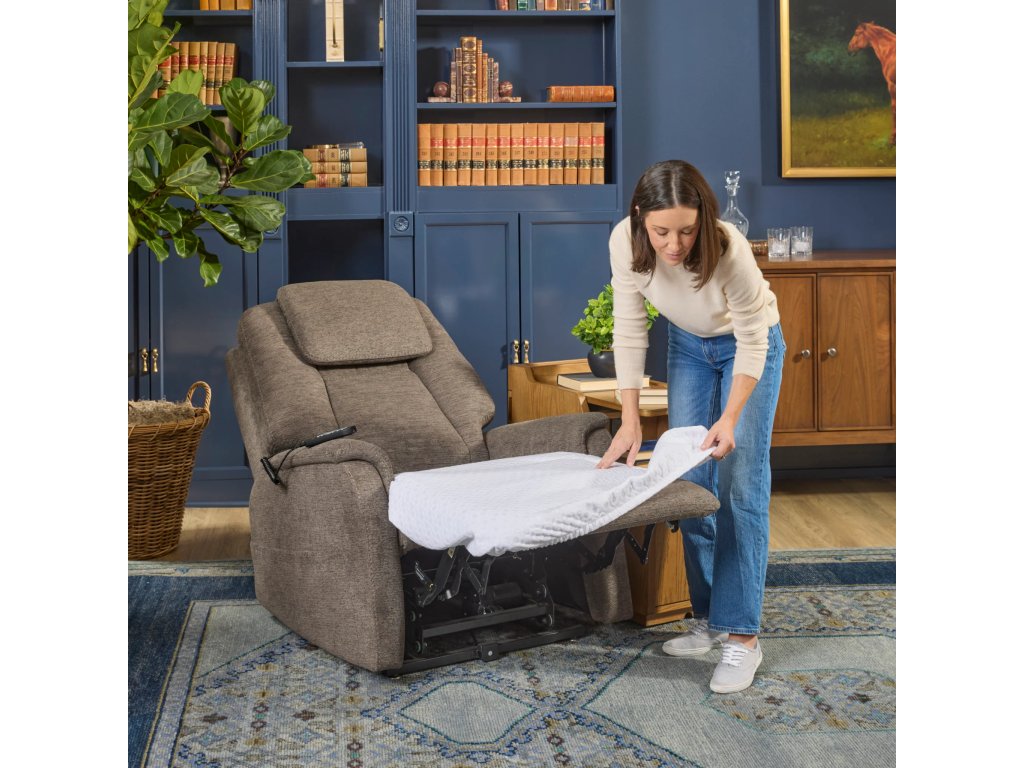 Zecliner Sleep Kit Performance® Chair Protector with Dri-Tec® Technology - main image