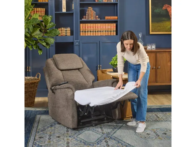 Zecliner Sleep Kit Performance® Chair Protector with Dri-Tec® Technology