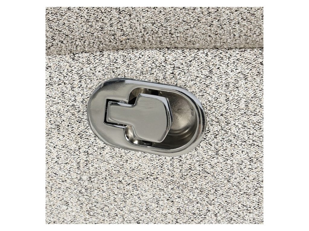 Sandbach - image 1