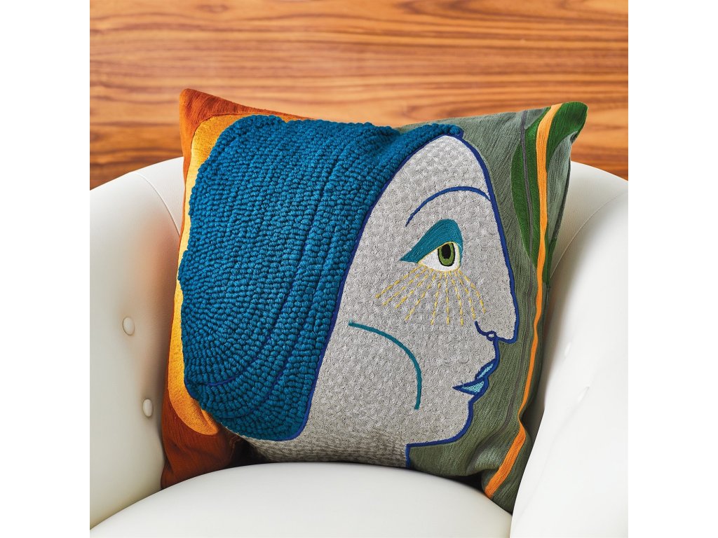 Frau Heidi Pillow - image 2