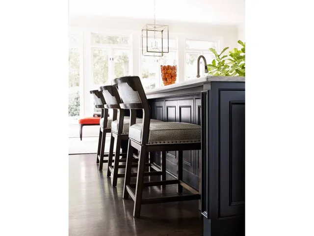 Steele Farm Swivel Bar Stool