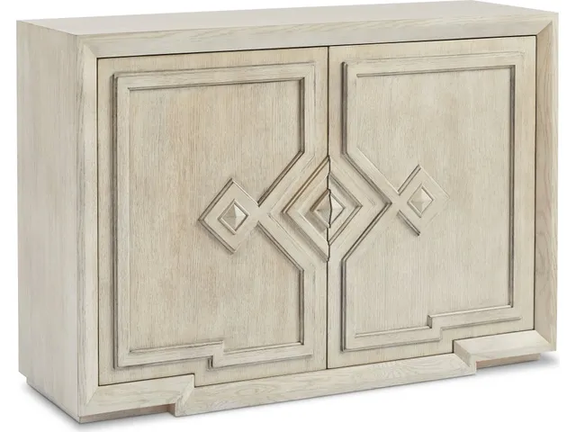 Isla Hall Chest