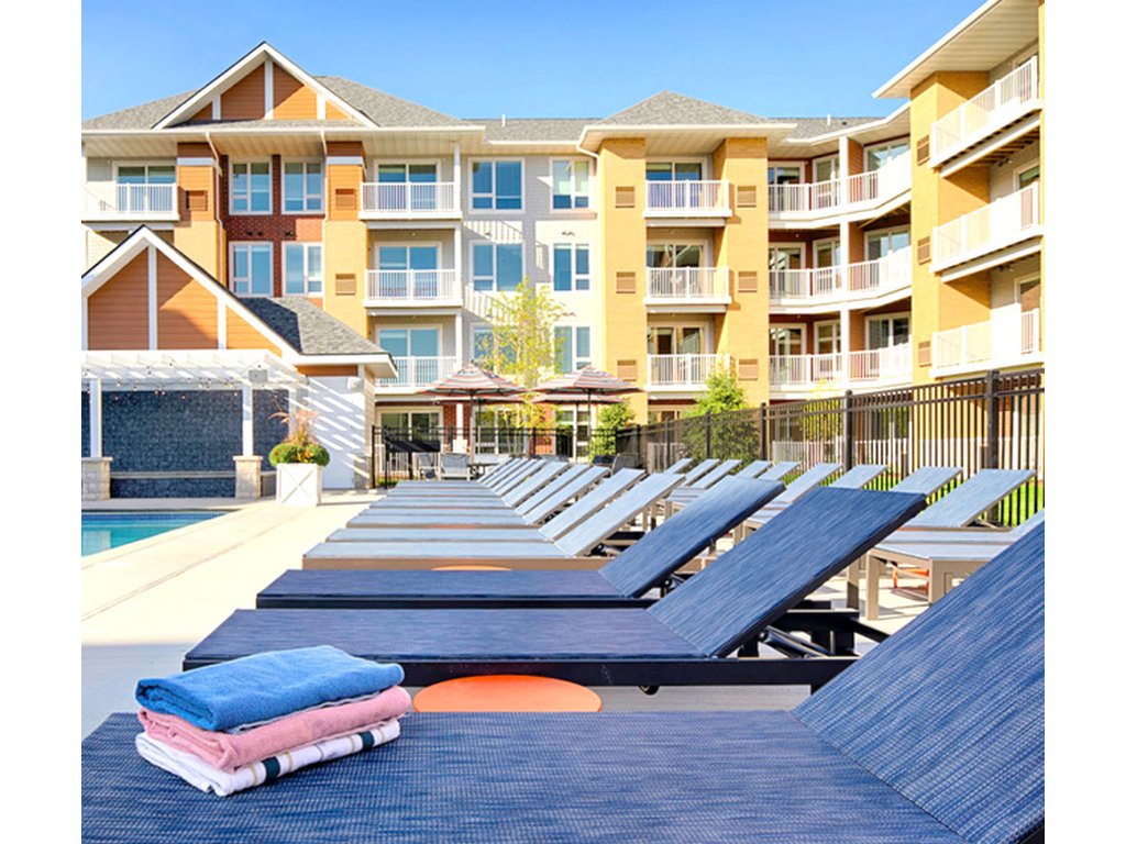 Sling Sofa - image 26