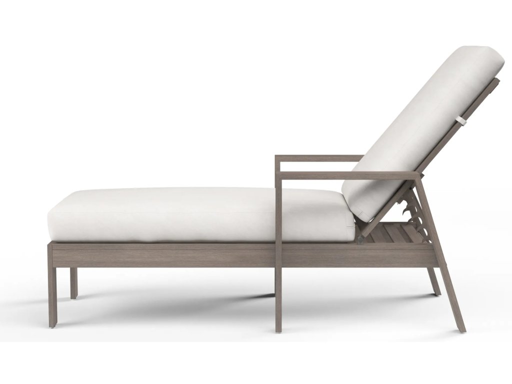 Laguna Chaise Lounge in Canvas Flax, No Welt - image 2
