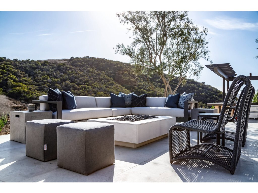 Redondo Sectional in Cast Silver, No Welt - image 4