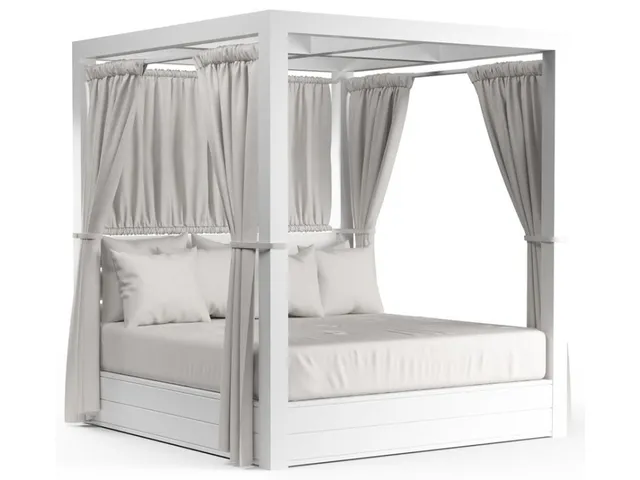 Newport Resort King Daybed in Cast Silver, No Welt