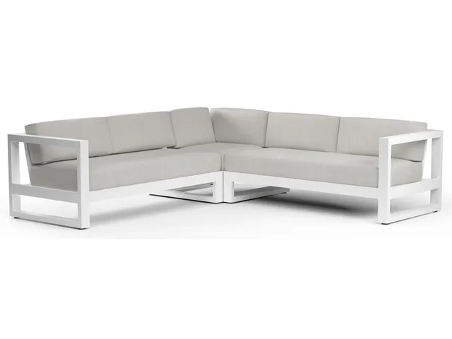 Newport Sectional in Cast Silver, No Welt
