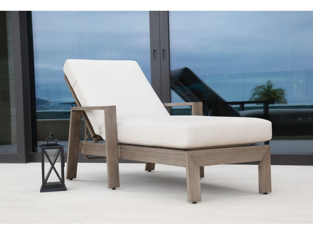 Laguna Chaise Lounge in Canvas Flax, No Welt - image 4