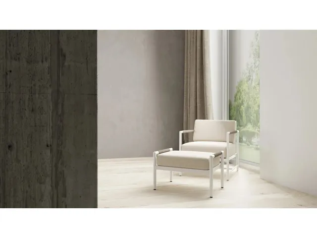 Sabbia Club Chair in Echo Ash, No Welt - Alternative View